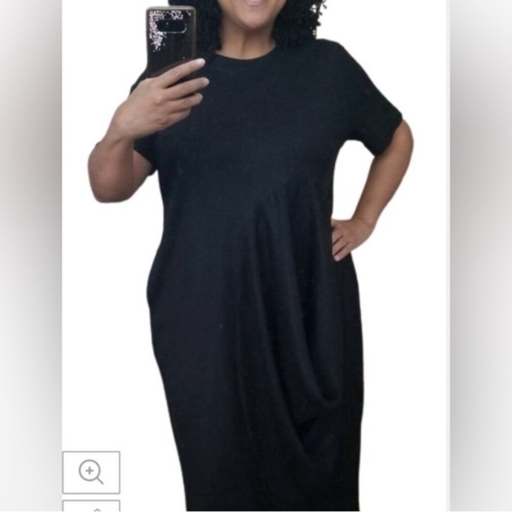 Kadem Sasson Fashionable Knit Black Dress